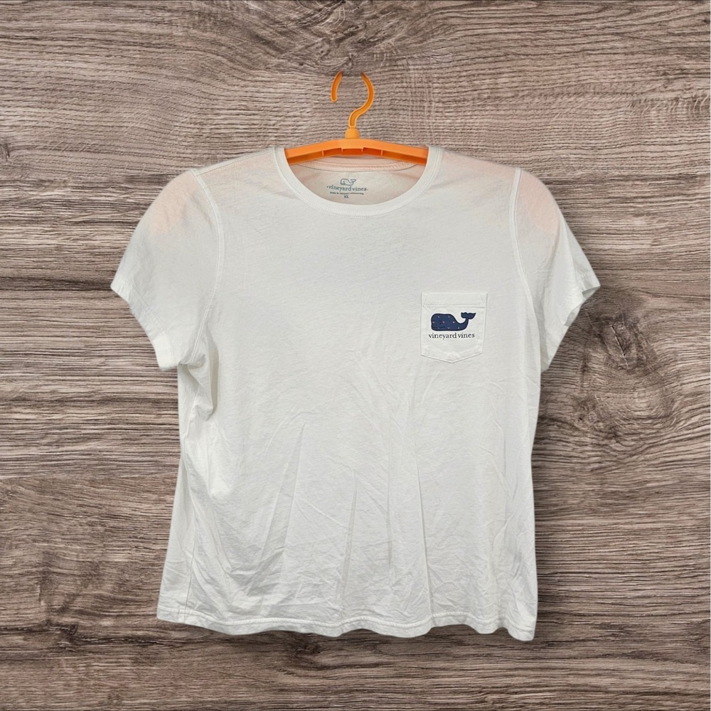 Vineyard Vines Women's Pocket T-Shirt XL White Apple Print Whale Short Sleeve